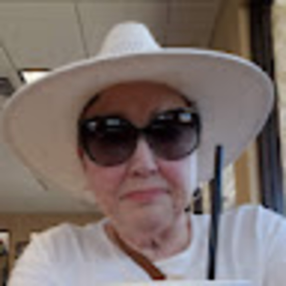 Meet your Posher, Maggie